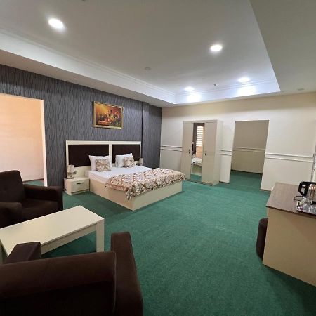 באקו Center Khagani Hotel מראה חיצוני תמונה