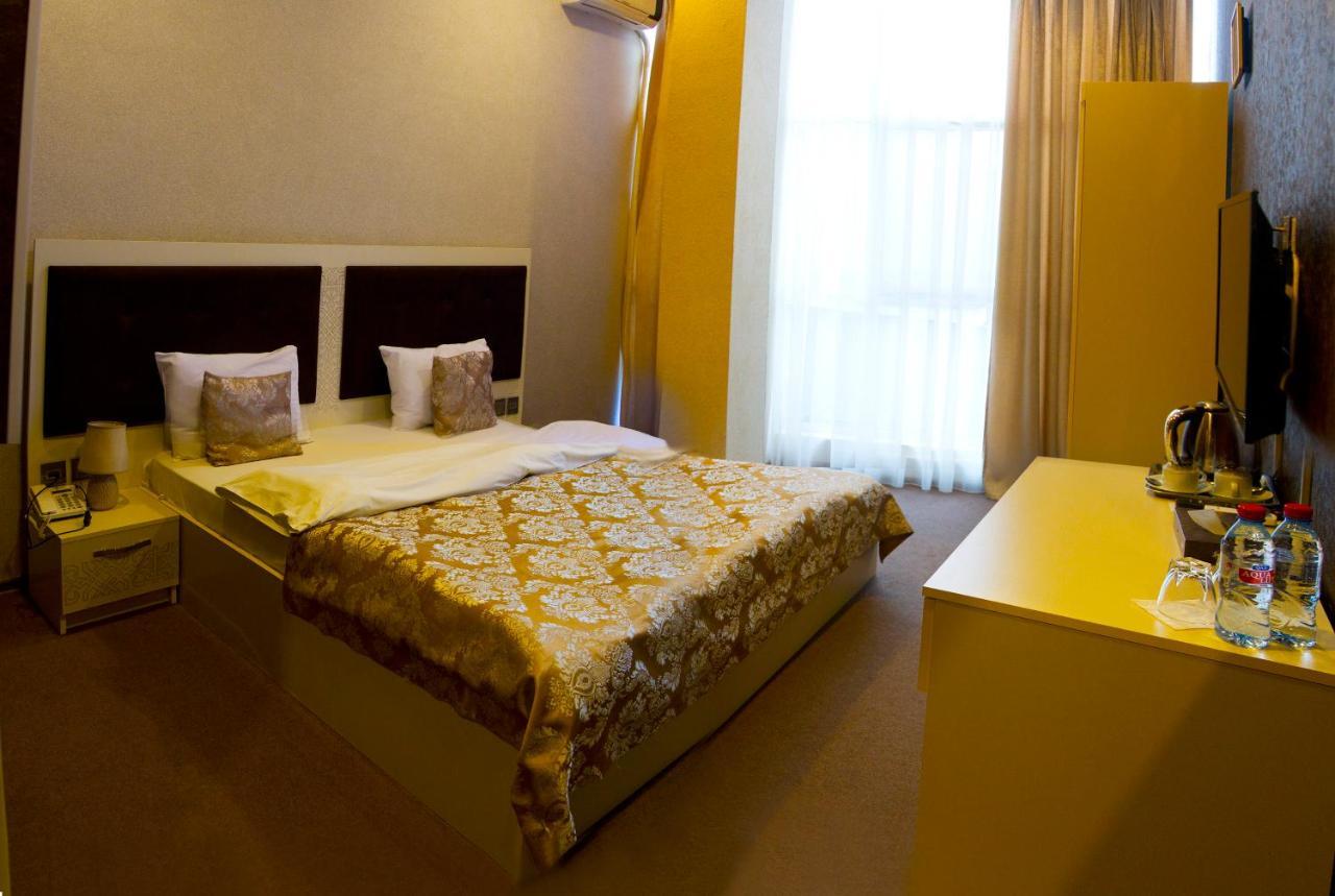 באקו Center Khagani Hotel מראה חיצוני תמונה